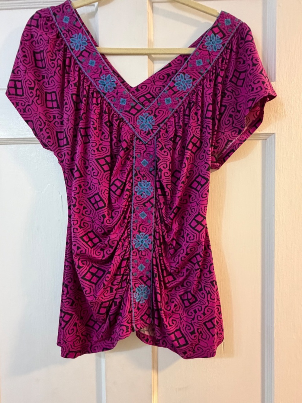 Patterned Top - Picture 2 of 2